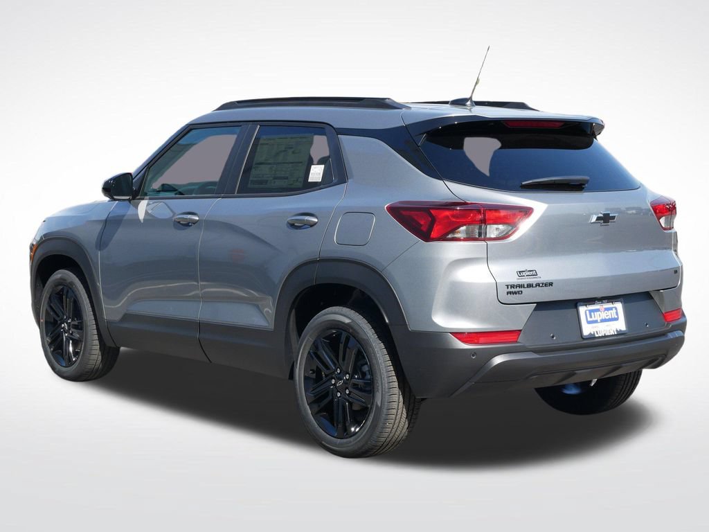 New 2026 Chevrolet TrailBlazer LT w/ Midnight Edition AWD/4WD image 9