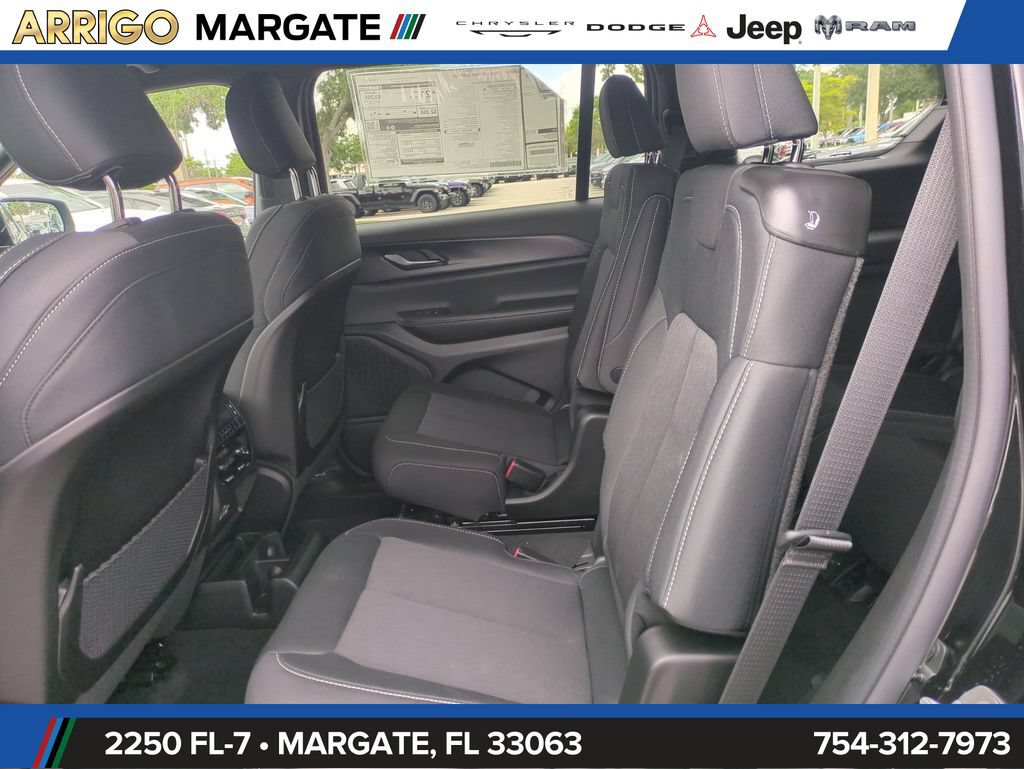 New 2026 Jeep Grand Cherokee L Laredo AWD/4WD image 14