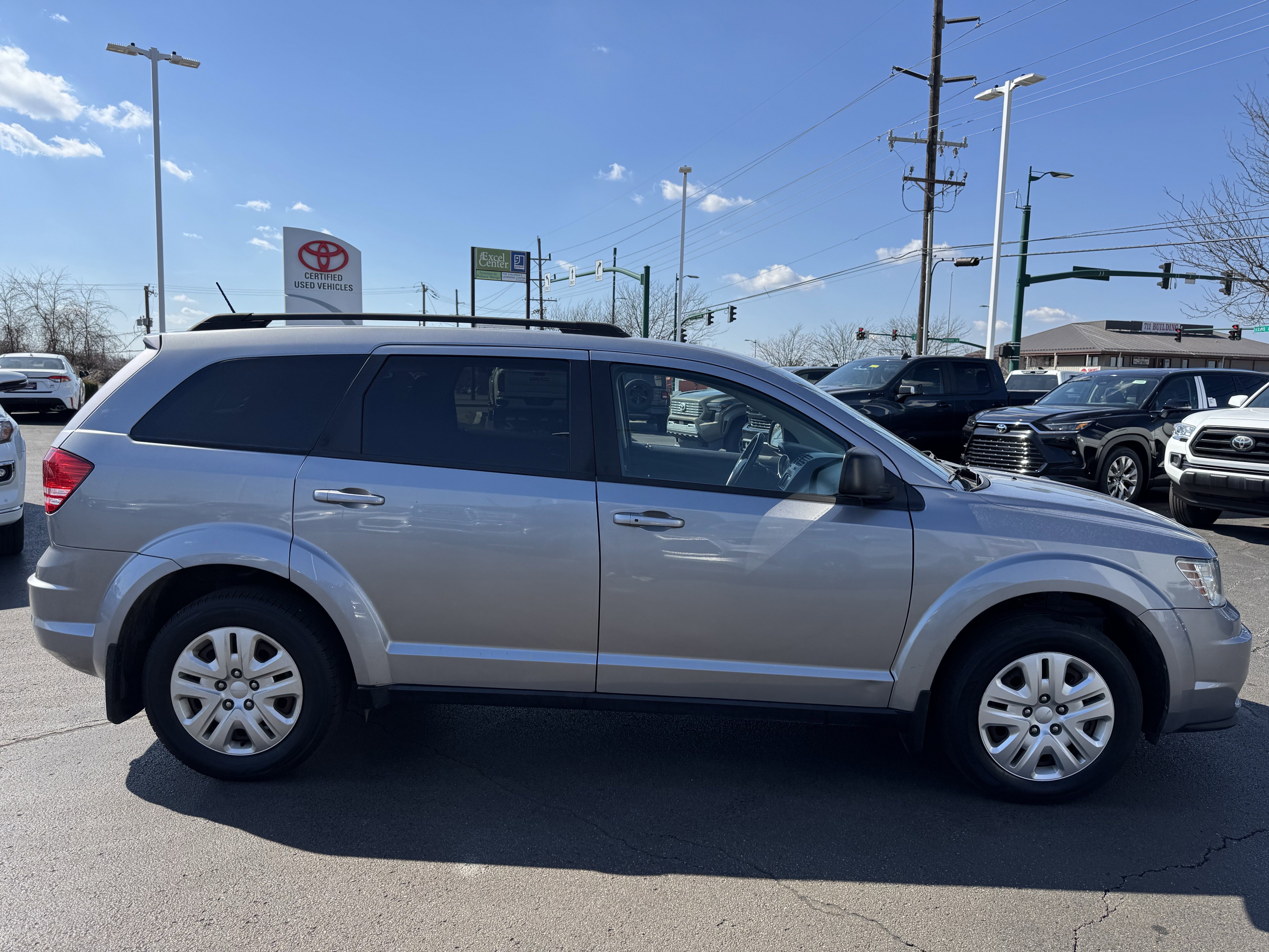 Used 2018 Dodge Journey SE w/ Popular Equipment Group image 17