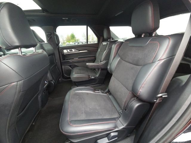 Used 2025 Ford Explorer ST w/ Sun And Sound Package image 18