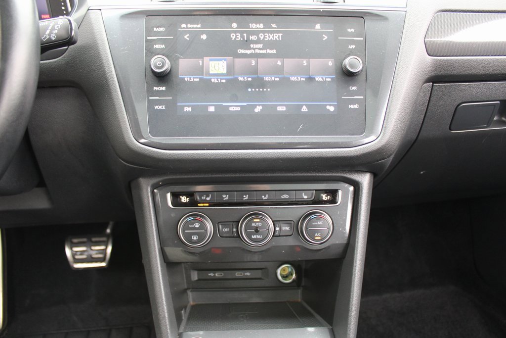 Certified 2021 Volkswagen Tiguan SEL Premium R-Line image 16