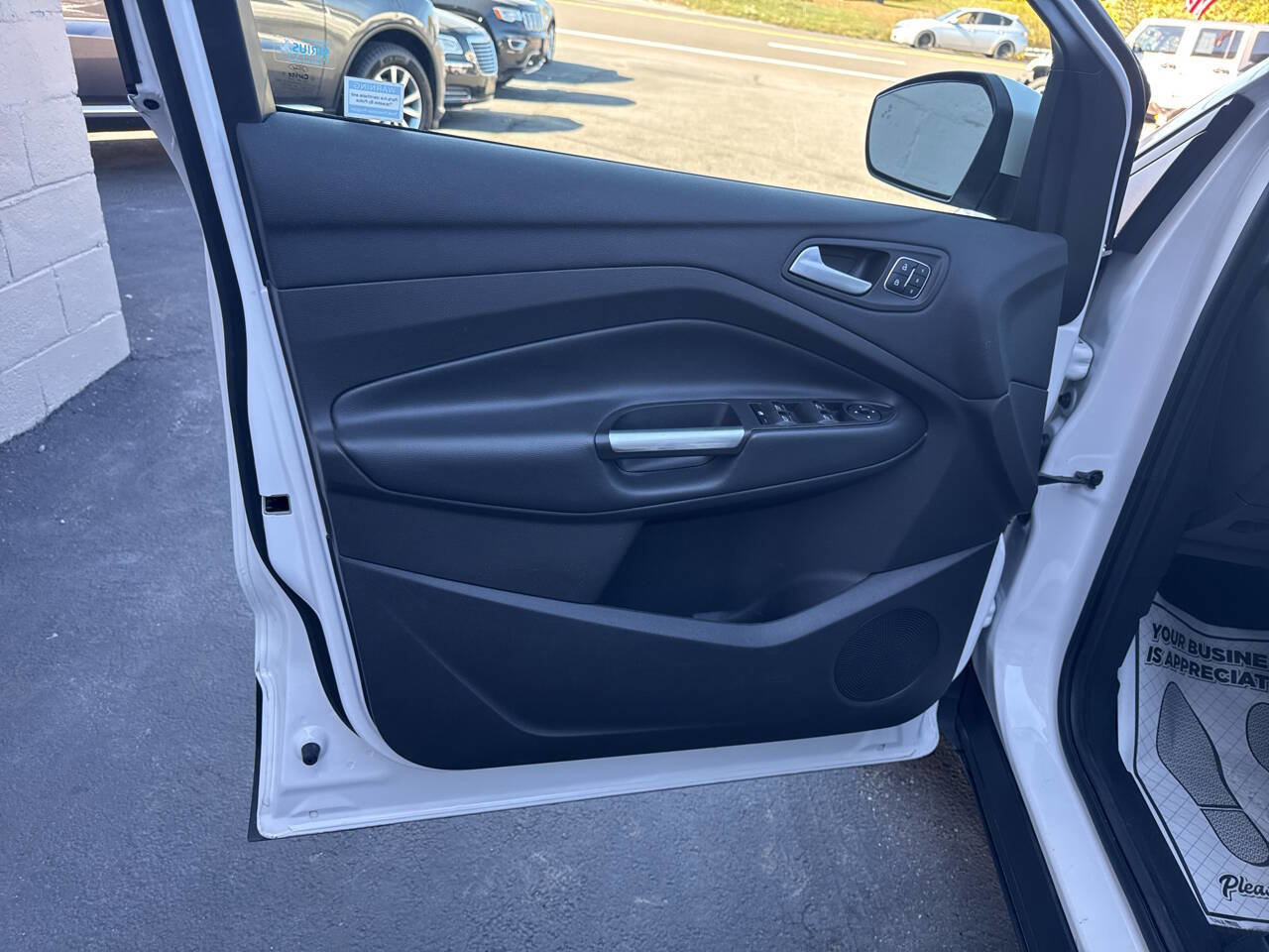 Used 2018 Ford Escape Titanium w/ Ford Safe & Smart Package image 16