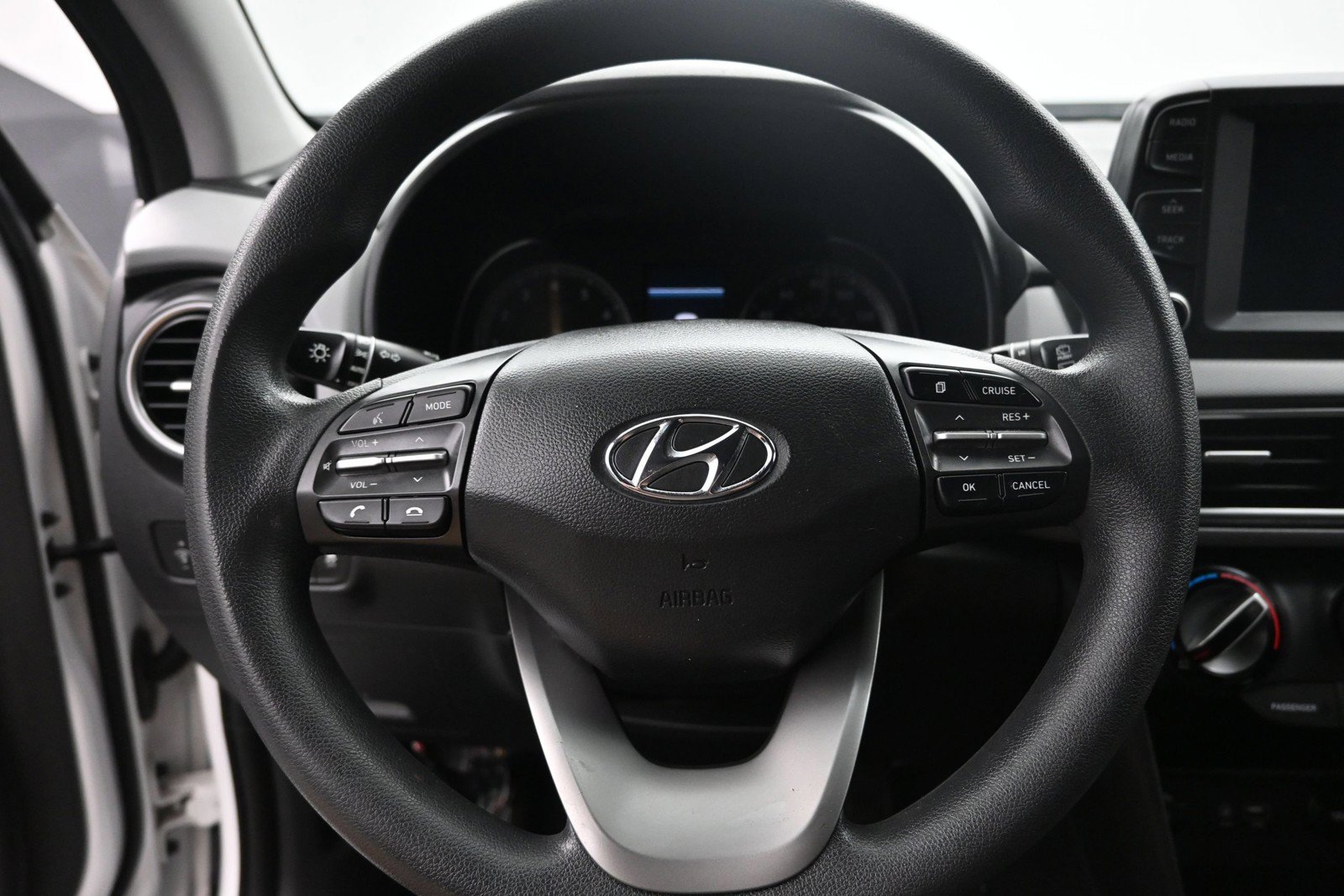 Used 2021 Hyundai Kona SE FWD image 13