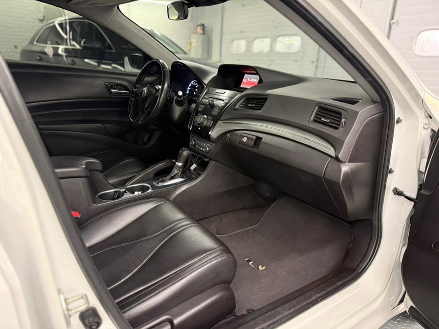 Used 2020 Acura ILX FWD image 32
