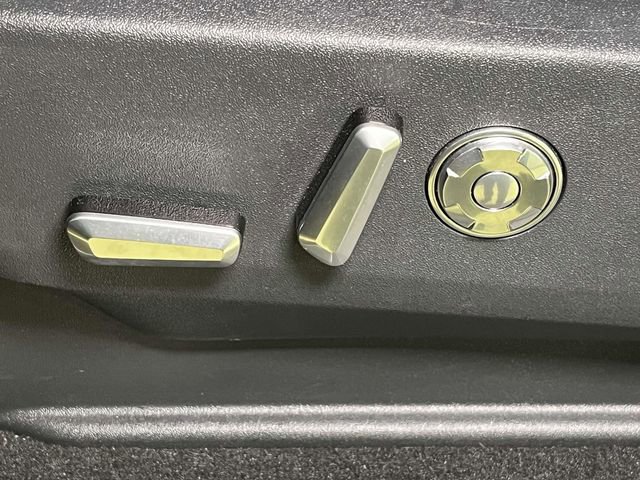 Used 2025 Lincoln Navigator Black Label image 18