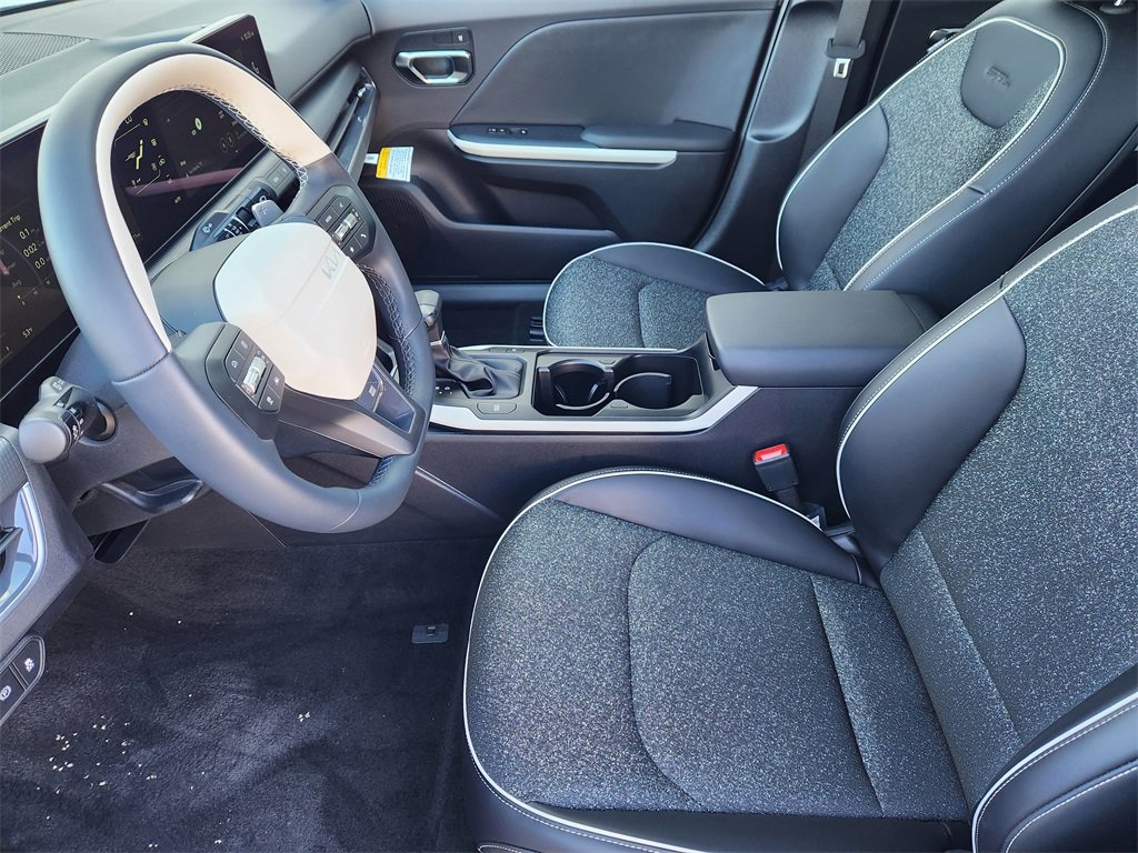 New 2025 Kia K4 GT-Line w/ GT-Line Sunroof Package image 39