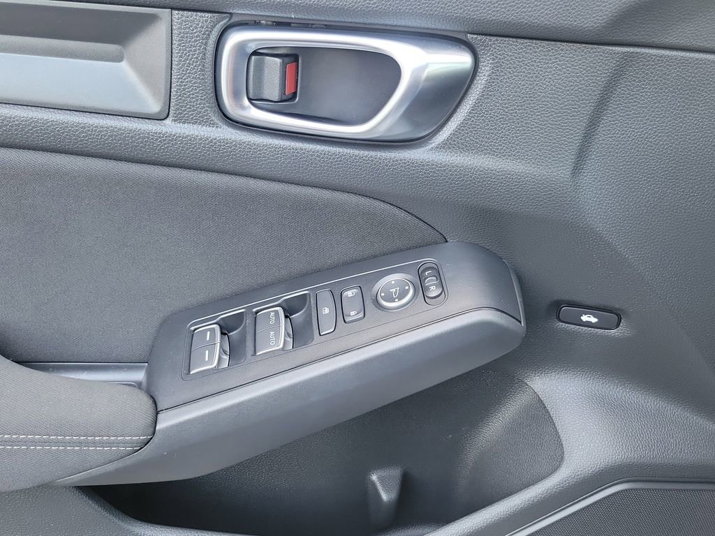 Used 2025 Honda Civic Sport image 16