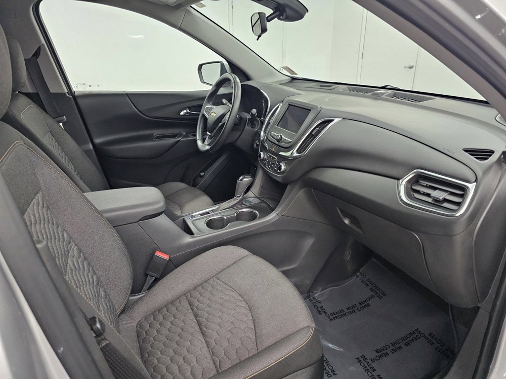 Used 2020 Chevrolet Equinox LT w/ Driver Convenience Package FWD image 25
