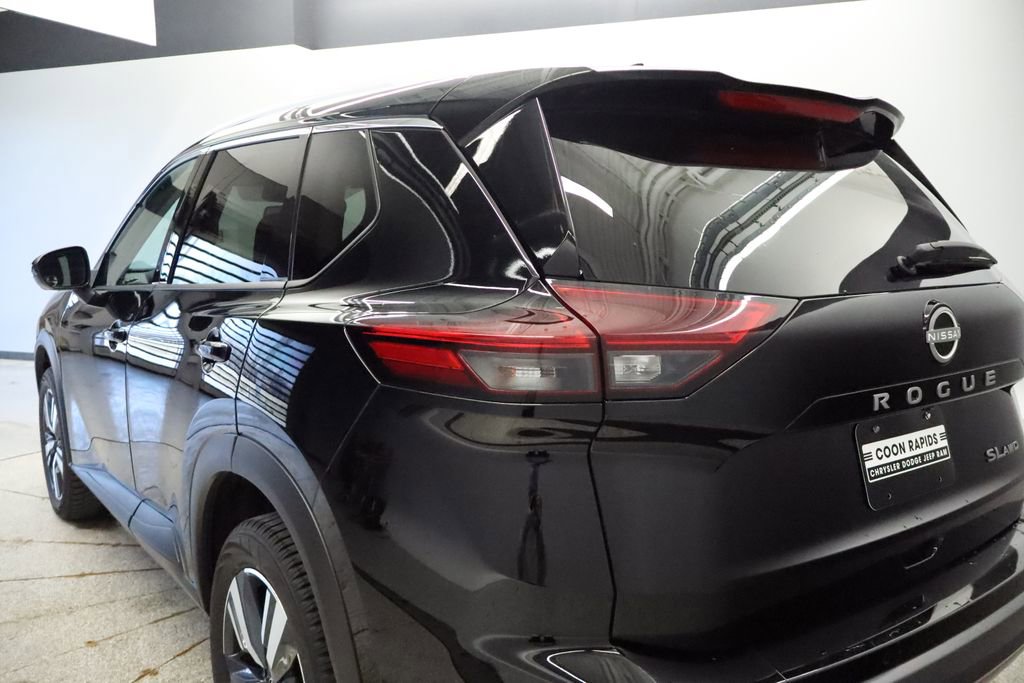 Used 2024 Nissan Rogue SL image 19