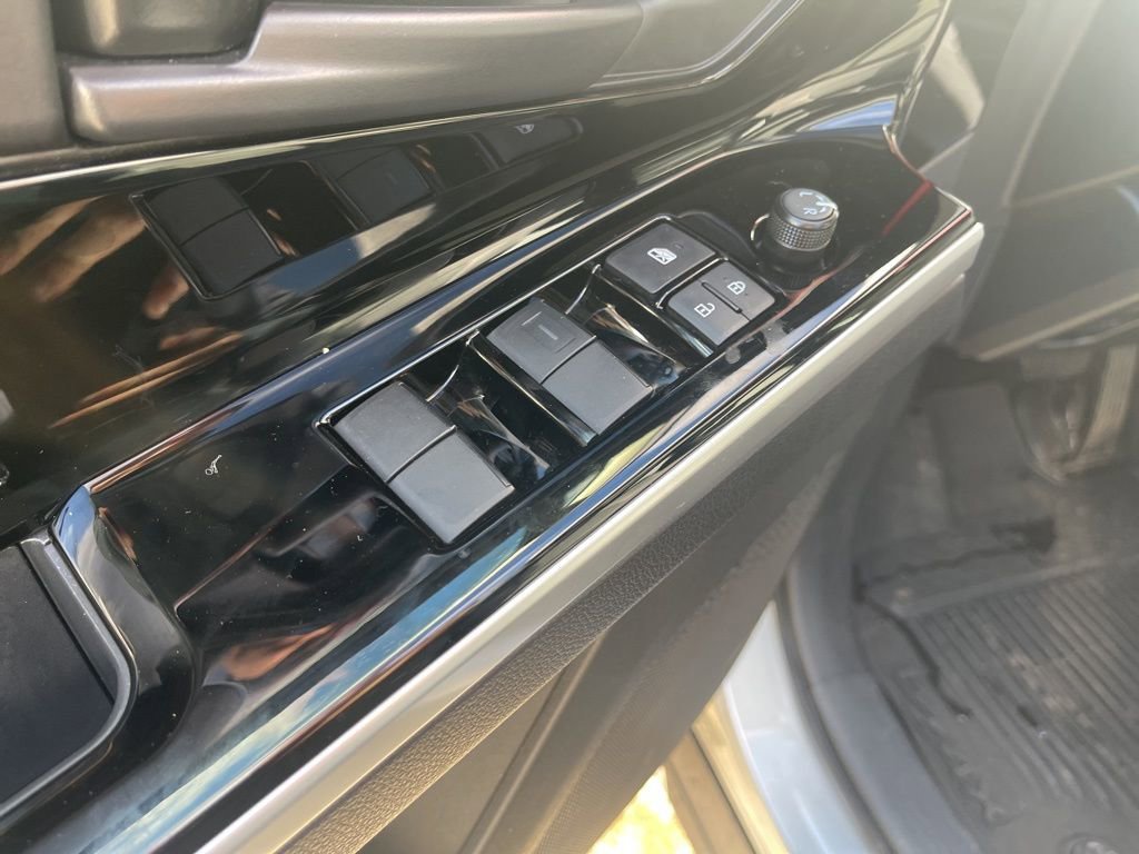 Used 2025 Toyota bZ4X FWD w/ Weather Package image 19