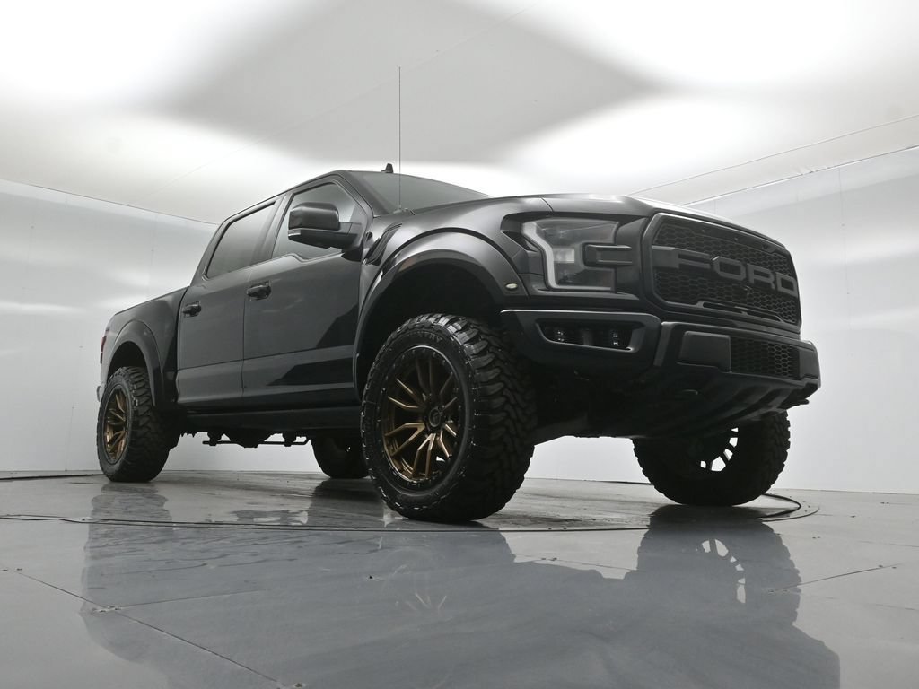 Used 2019 Ford F150 Raptor w/ Equipment Group 802A Luxury AWD/4WD image 47