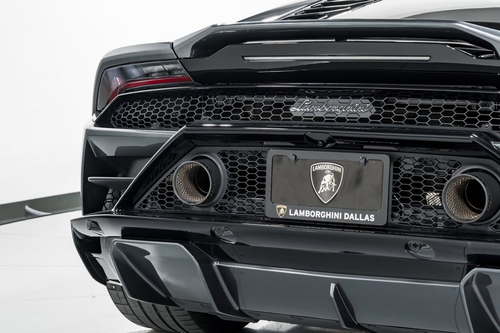 Used 2021 Lamborghini Huracan EVO RWD image 50
