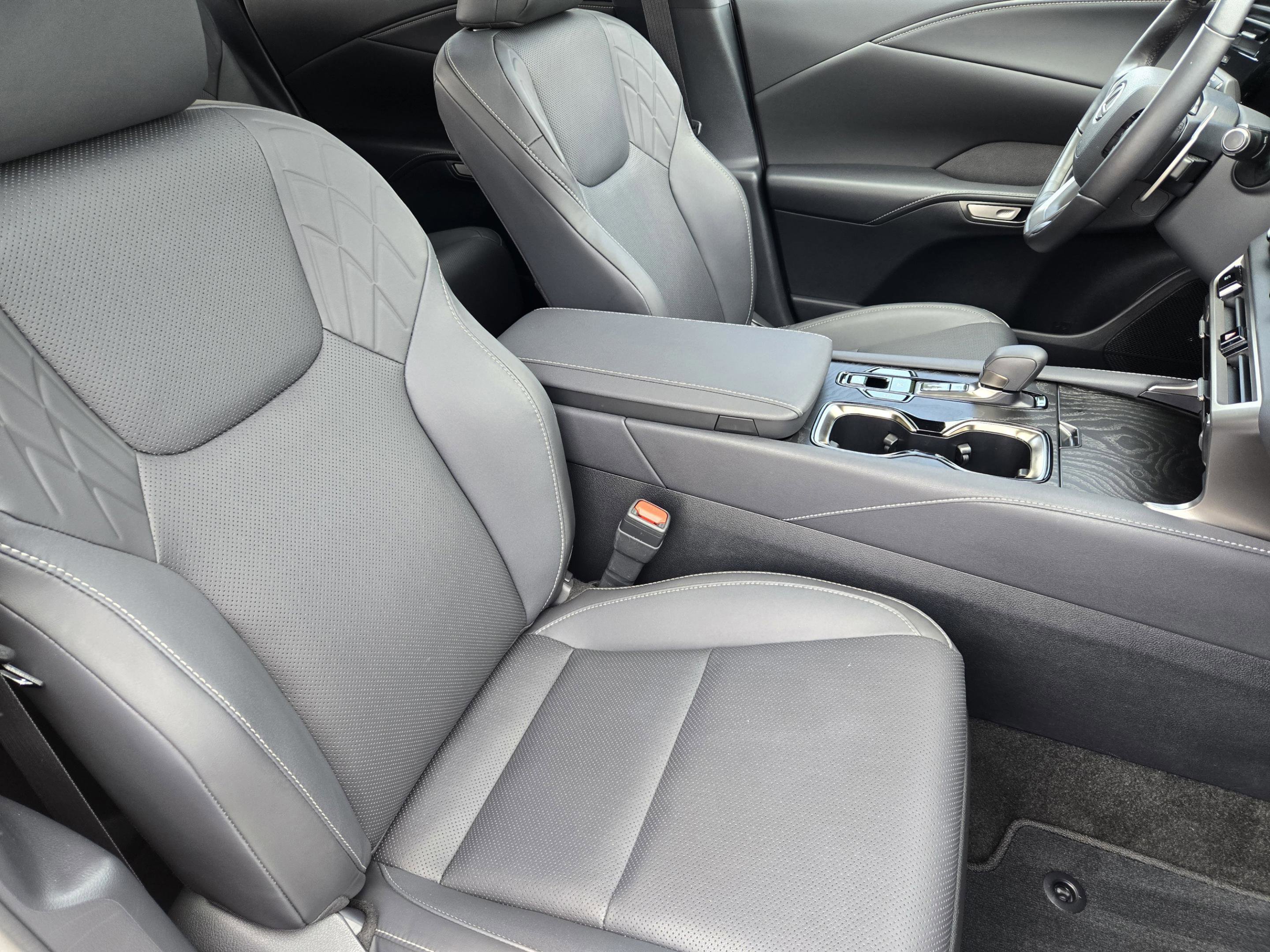 Certified 2025 Lexus RX 350 Premium w/ Accessory Package (Z1) FWD image 10