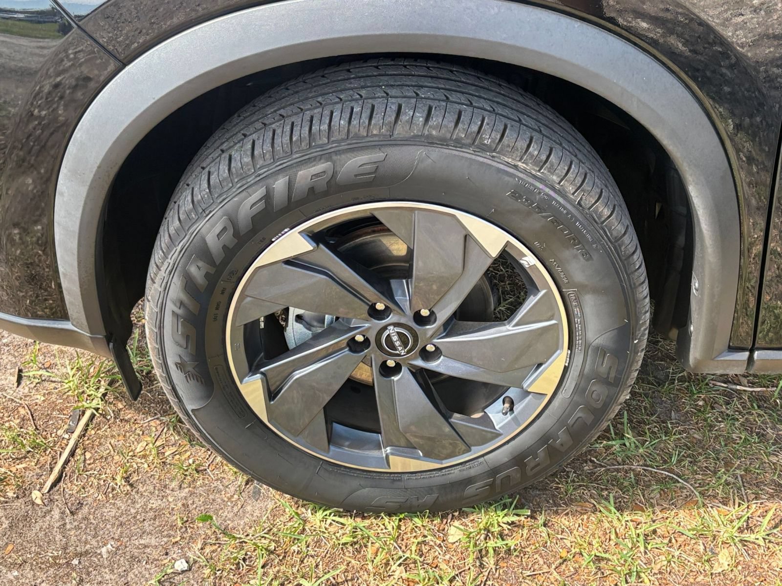 Used 2025 Nissan Rogue SV FWD image 31