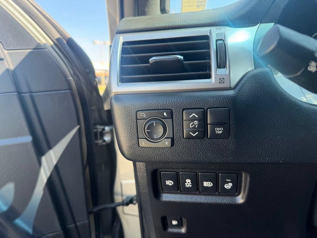 Used 2023 Lexus GX 460 Premium AWD/4WD image 22