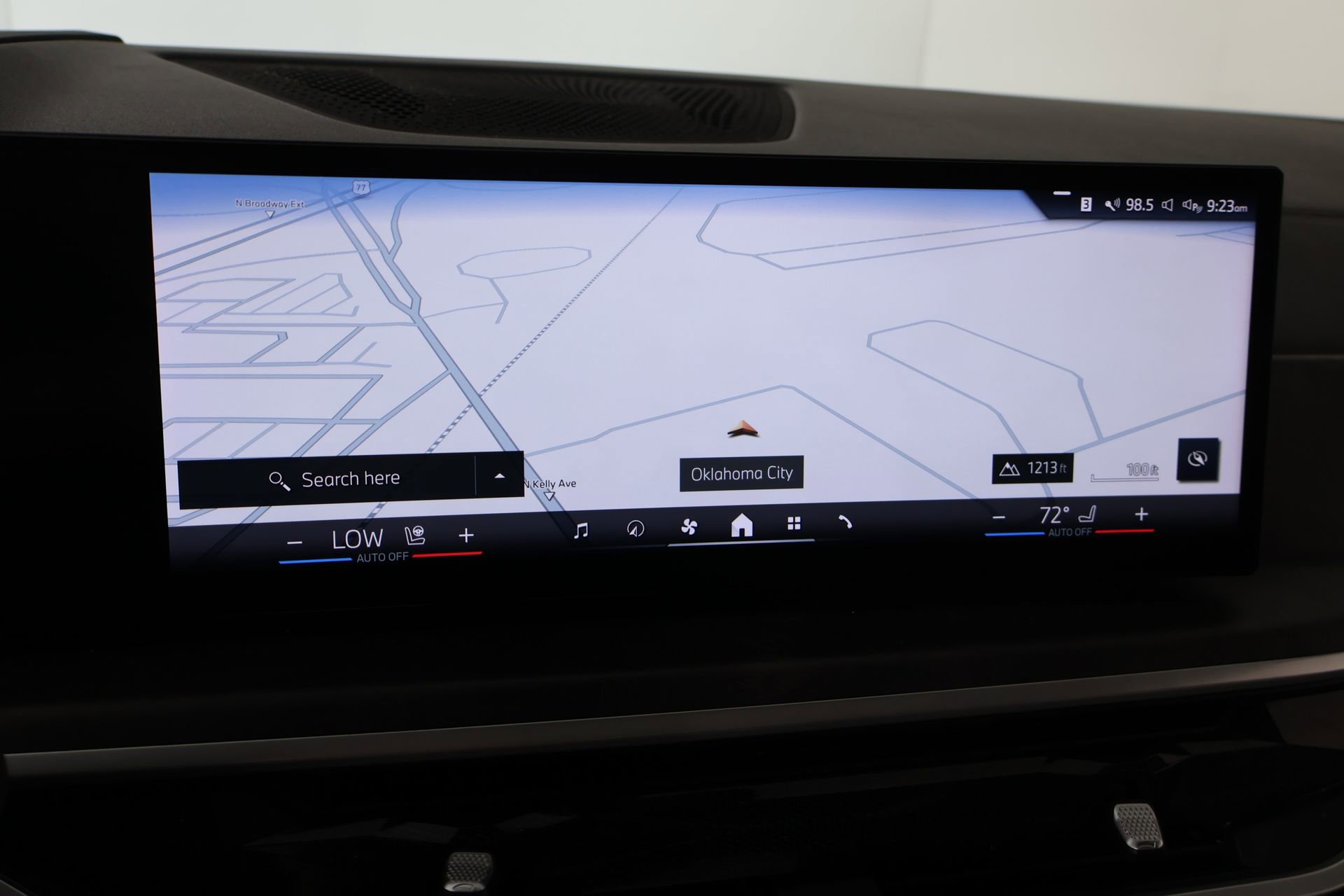 Used 2024 BMW X5 xDrive40i w/ Executive Package image 7