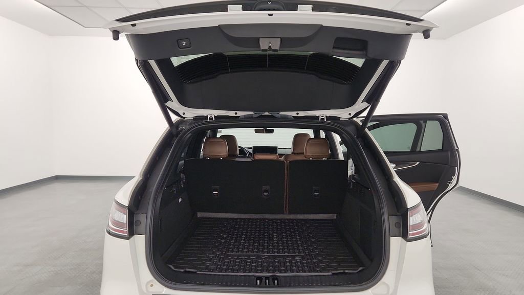 Used 2023 Lincoln Nautilus Reserve image 29