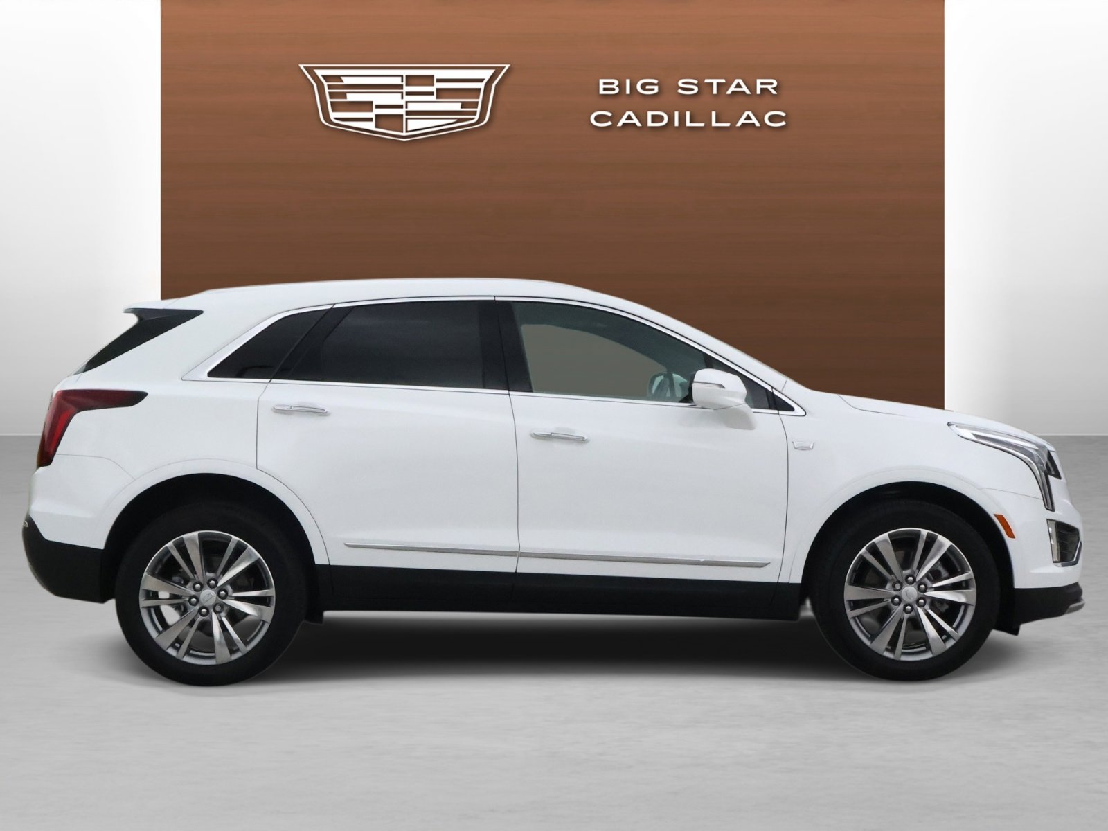 Used 2024 Cadillac XT5 Premium Luxury FWD image 6