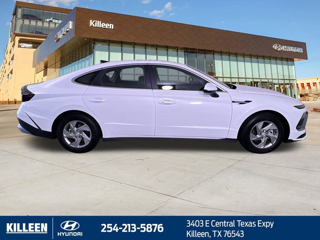 Used 2025 Hyundai Sonata SE FWD image 10