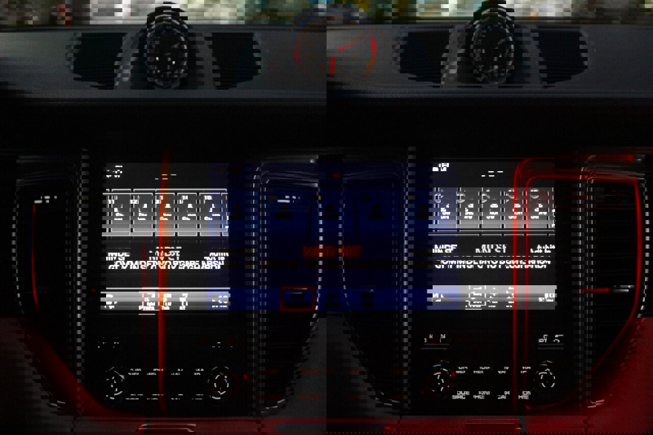 Used 2017 Porsche Macan S image 7