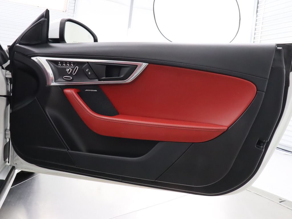 Used 2020 Jaguar F-TYPE Convertible RWD image 35