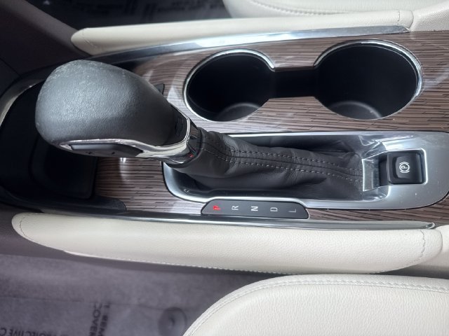 Used 2023 Chevrolet Malibu LT FWD image 18