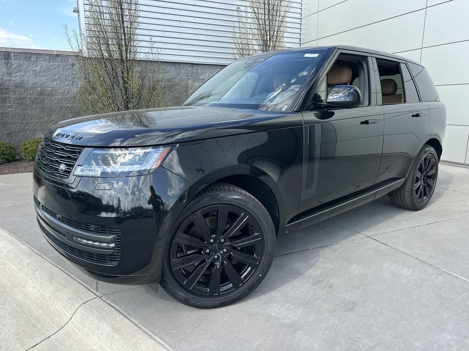 New 2026 Land Rover Range Rover SE AWD/4WD video 1