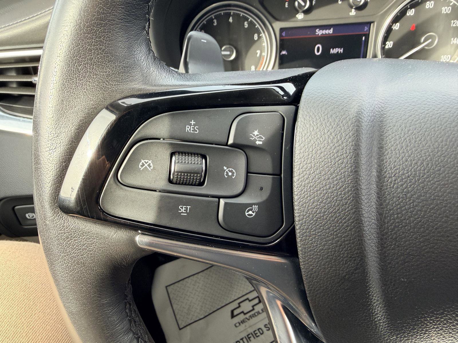 Used 2023 Buick Enclave Essence image 8