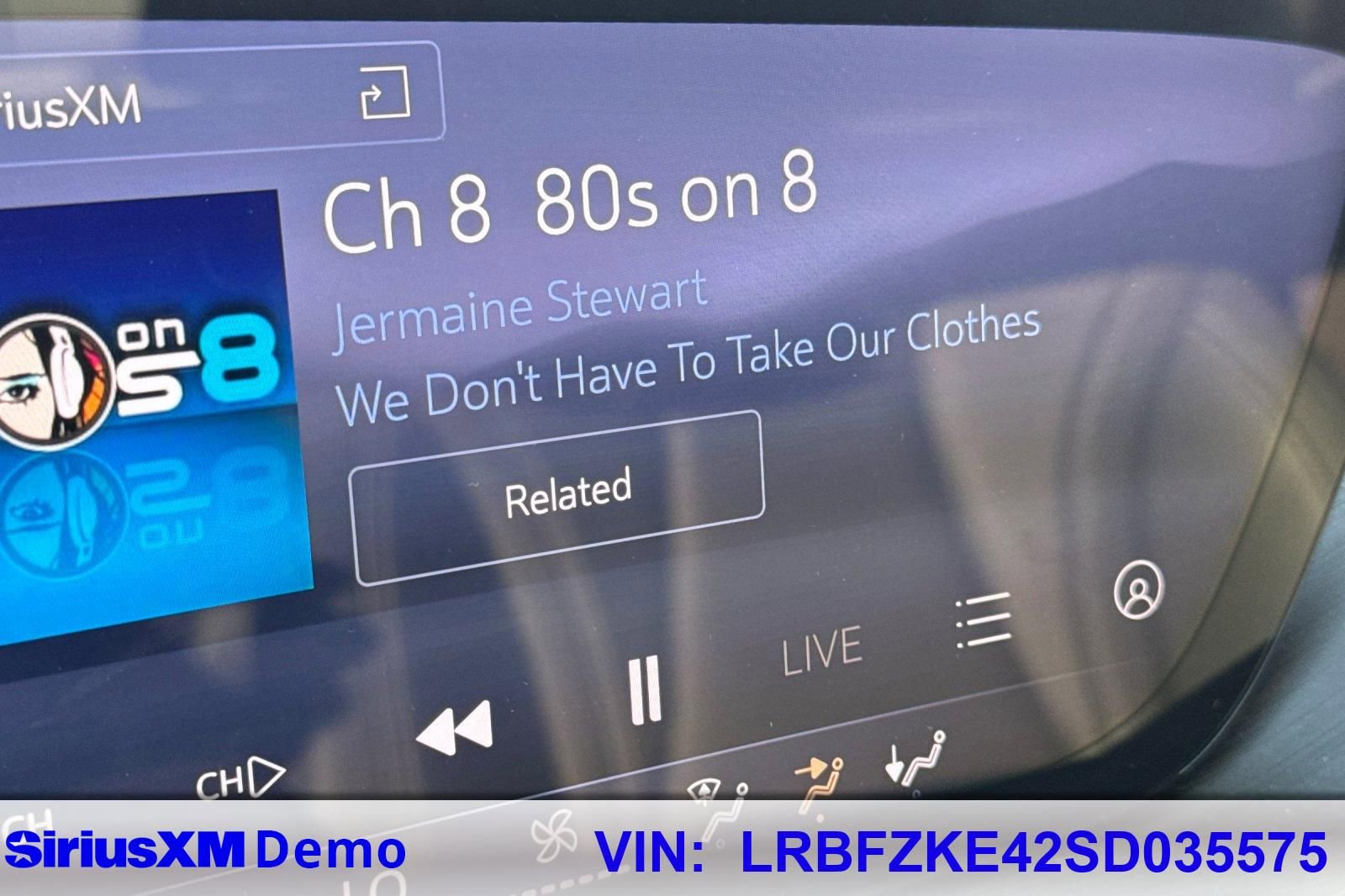 Certified 2025 Buick Envision Preferred image 35