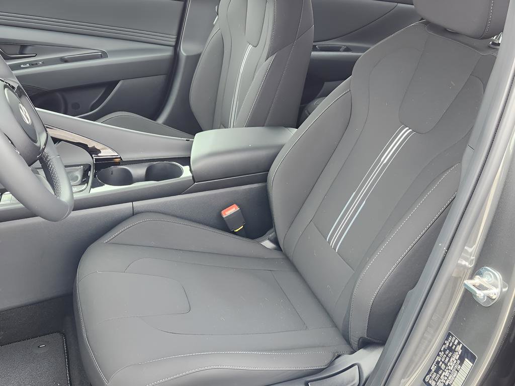 New 2026 Hyundai Elantra Sport image 13