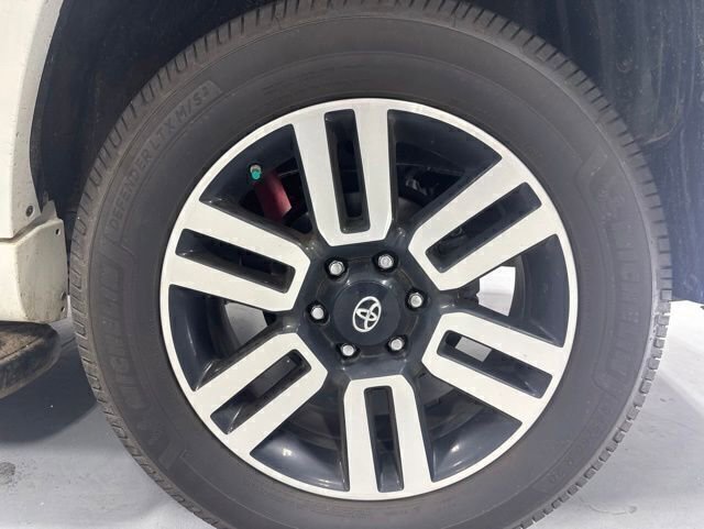 Used 2018 Toyota 4Runner Limited AWD/4WD image 8