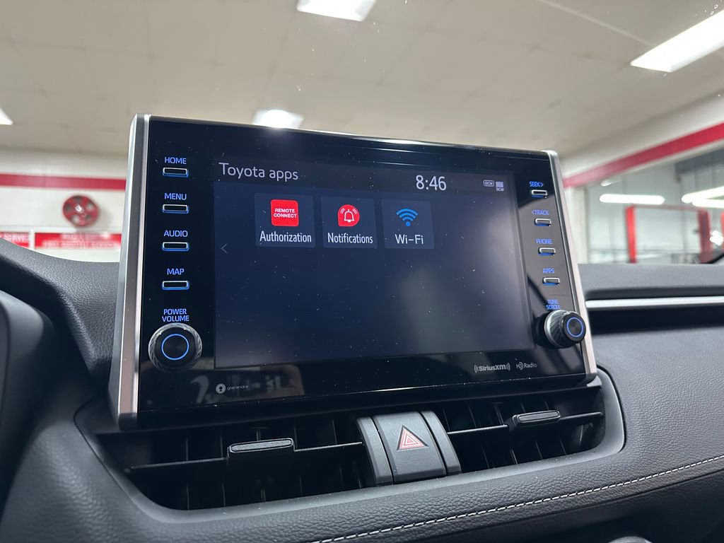 Used 2022 Toyota RAV4 XLE image 24