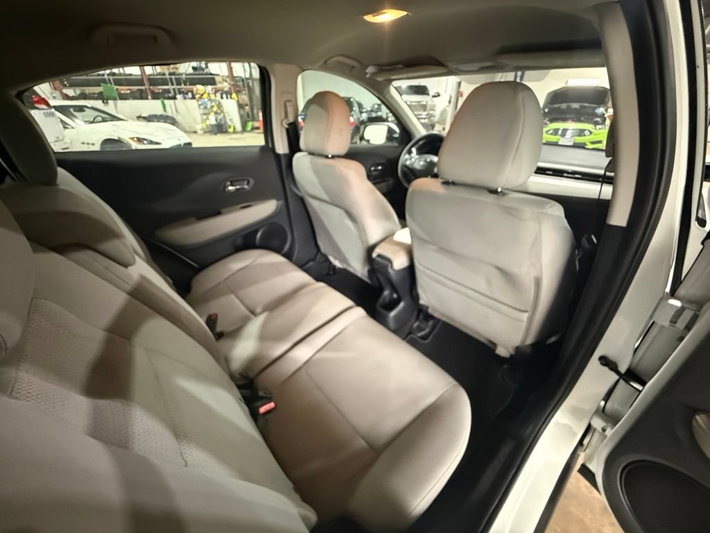Used 2020 Honda HR-V LX image 25