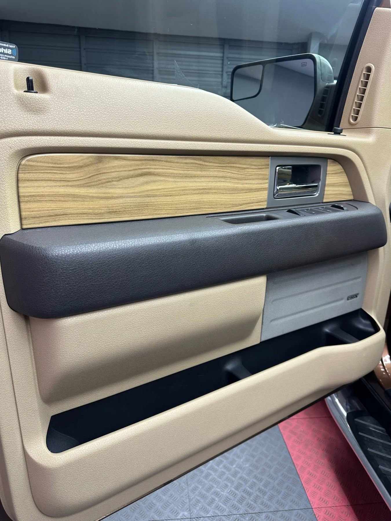 Used 2011 Ford F150 Lariat RWD image 9