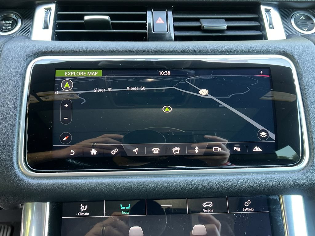 Used 2018 Land Rover Range Rover Sport HSE AWD/4WD image 17