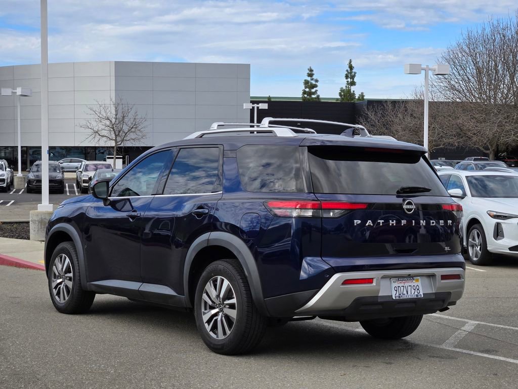 Used 2023 Nissan Pathfinder SL image 6