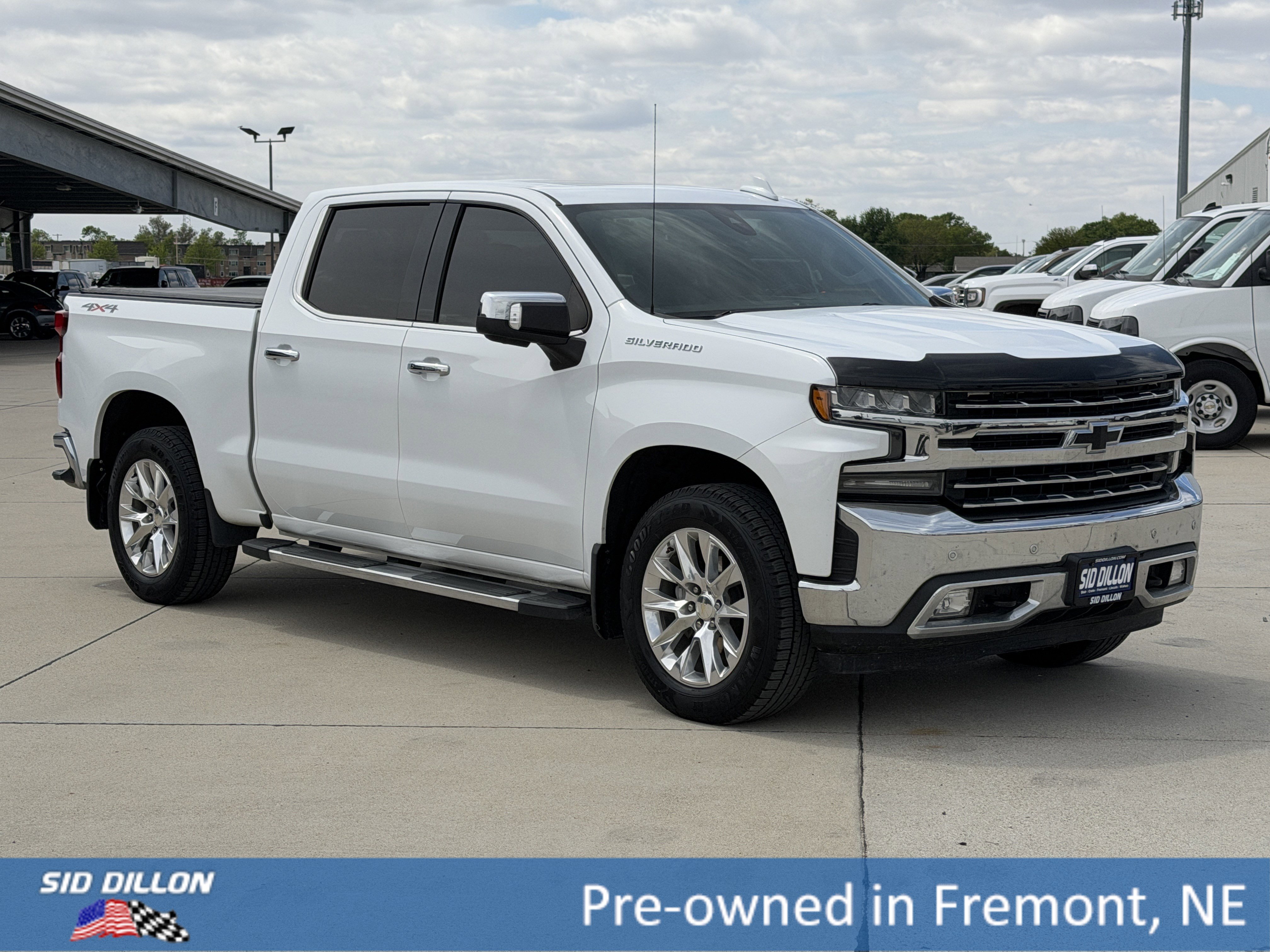 Used 2019 Chevrolet Silverado 1500 LTZ w/ LTZ Premium Package AWD/4WD image 2