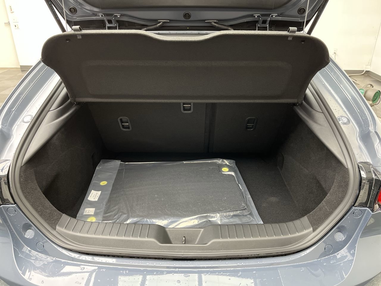 New 2026 MAZDA MAZDA3 Carbon AWD/4WD image 28