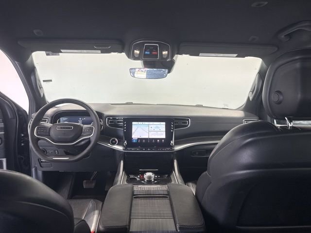 Used 2024 Jeep Wagoneer Series II w/ Flexible Seating Group image 18