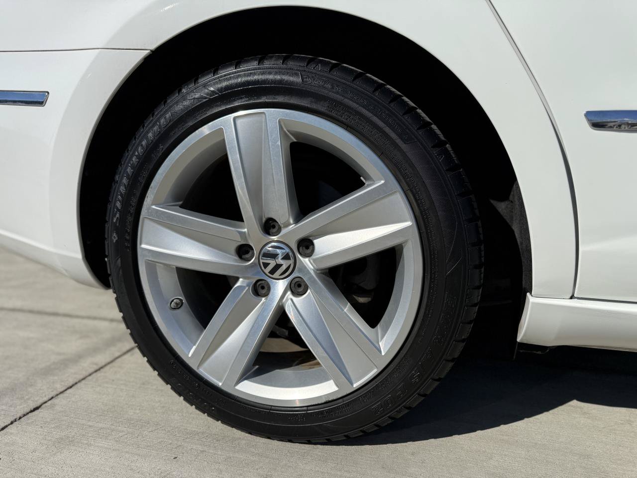 Used 2013 Volkswagen CC Sport FWD image 9
