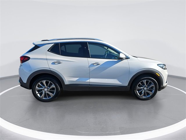 Certified 2022 Buick Encore GX Essence w/ Advanced Technology Package image 2