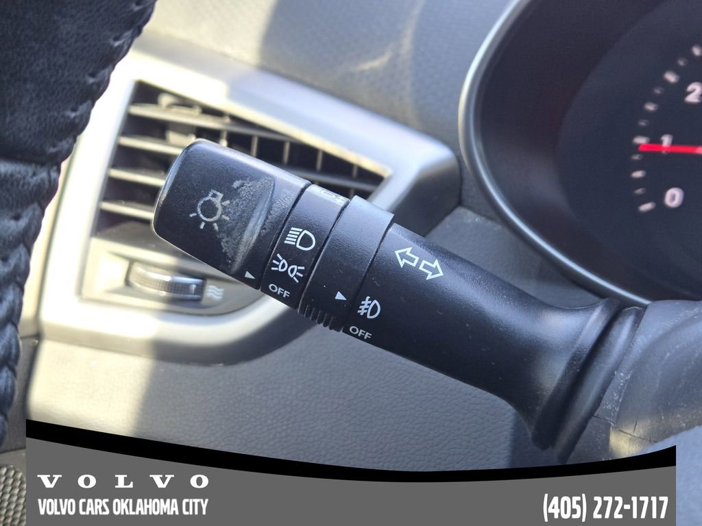 Used 2013 Hyundai Veloster RE:MIX Edition image 21