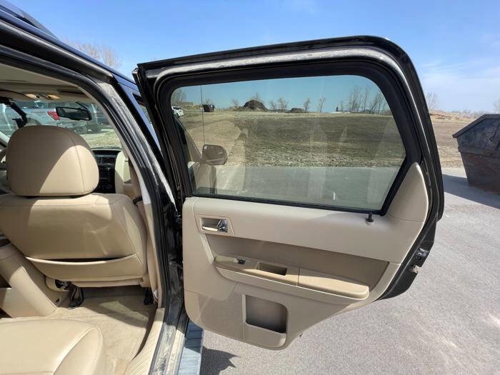 Used 2010 Ford Escape Limited AWD/4WD image 29
