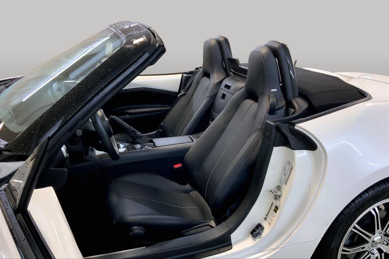 Used 2023 MAZDA MX-5 Miata Grand Touring RWD image 7