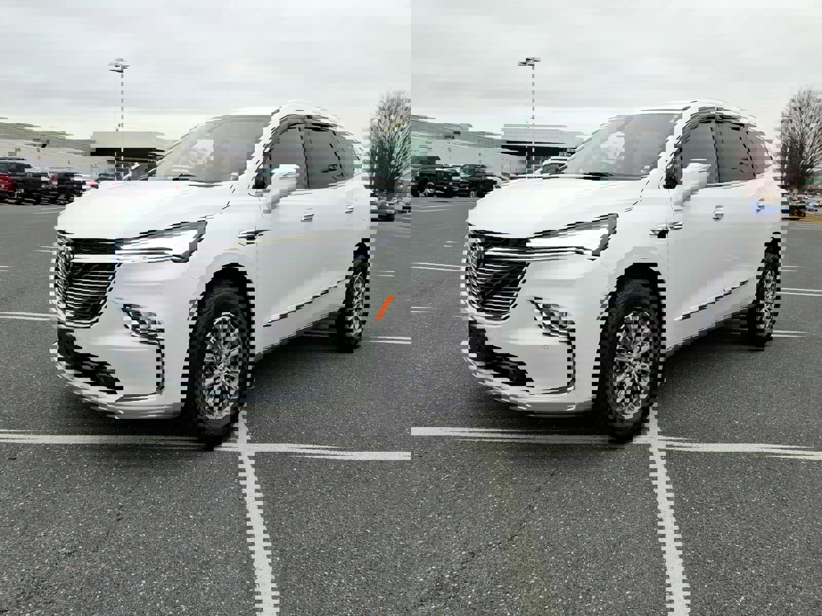 Certified 2024 Buick Enclave Essence image 1