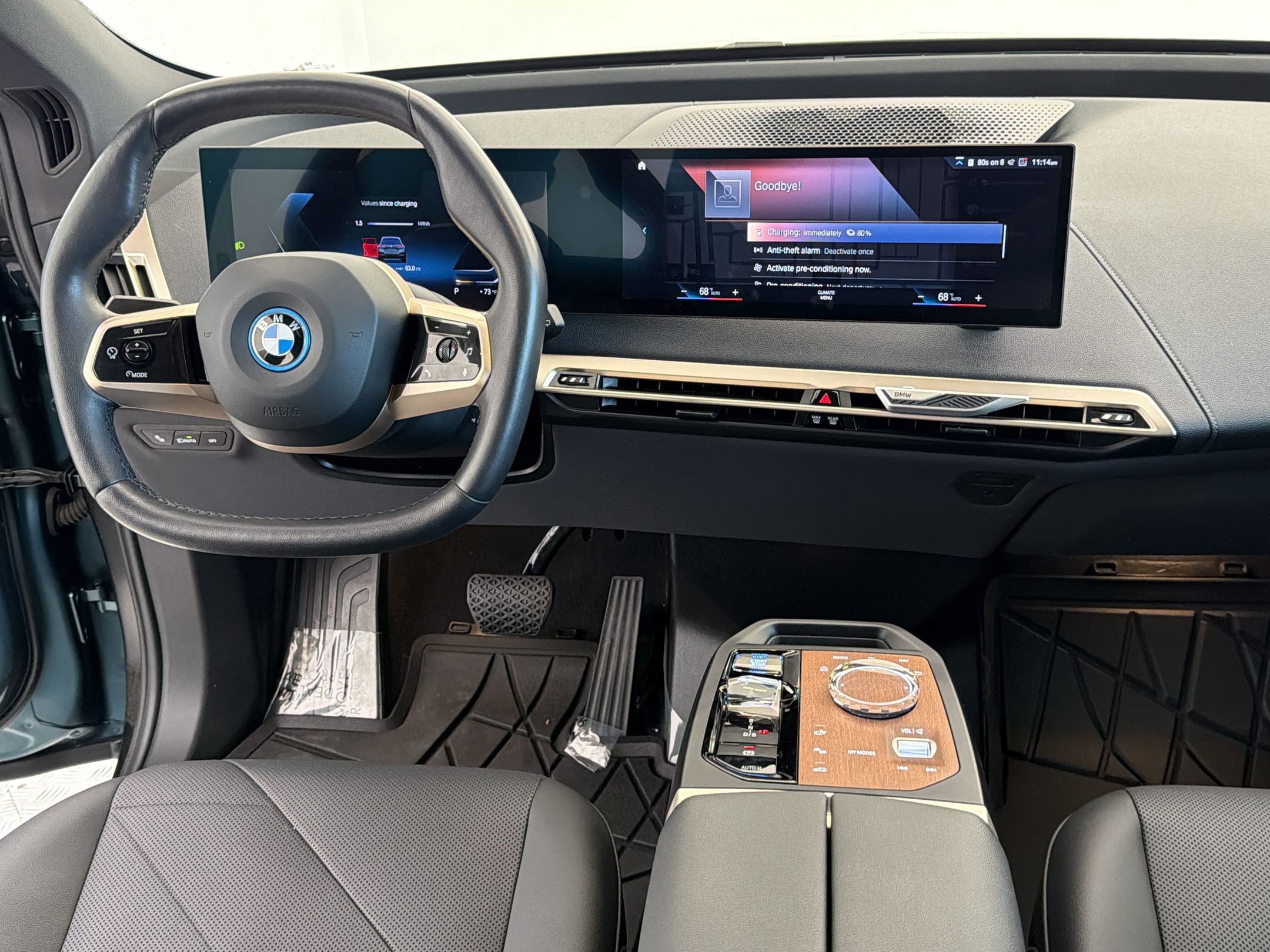 Certified 2023 BMW iX xDrive50 w/ Premium Package AWD/4WD image 28