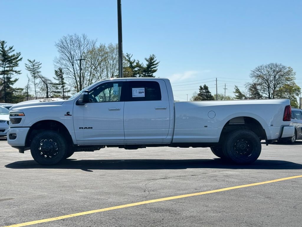 New 2026 RAM 3500 Laramie w/ Night Edition AWD/4WD image 4