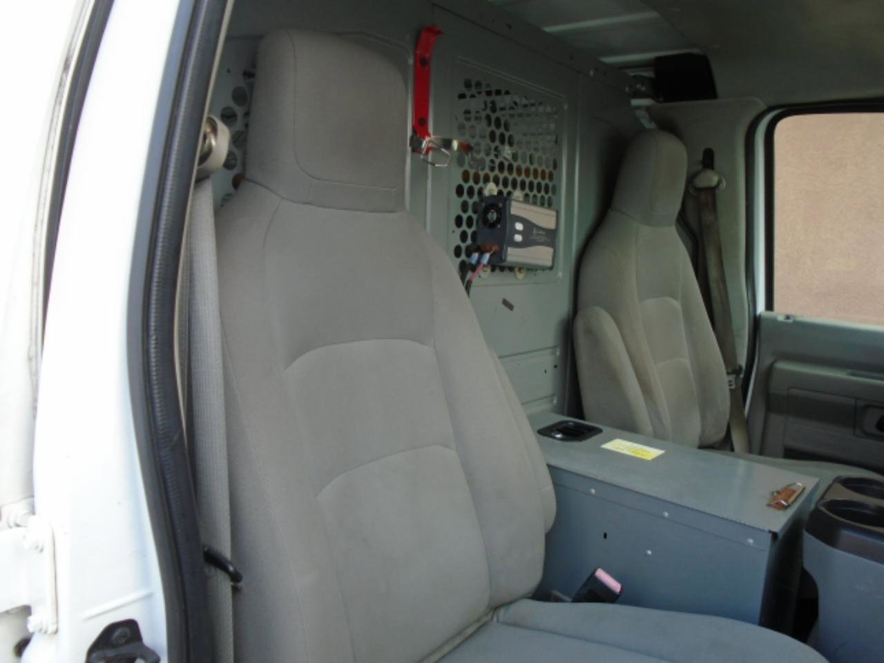 Used 2013 Ford E-250 and Econoline 250 w/ PWR Group RWD image 8