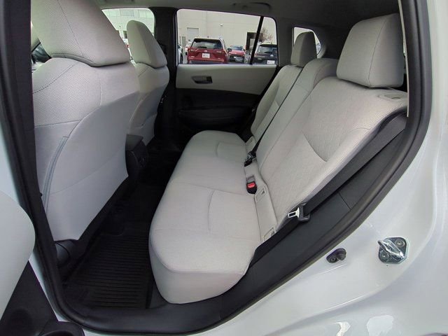 Certified 2023 Toyota Corolla Cross LE w/ Moonroof Package image 15
