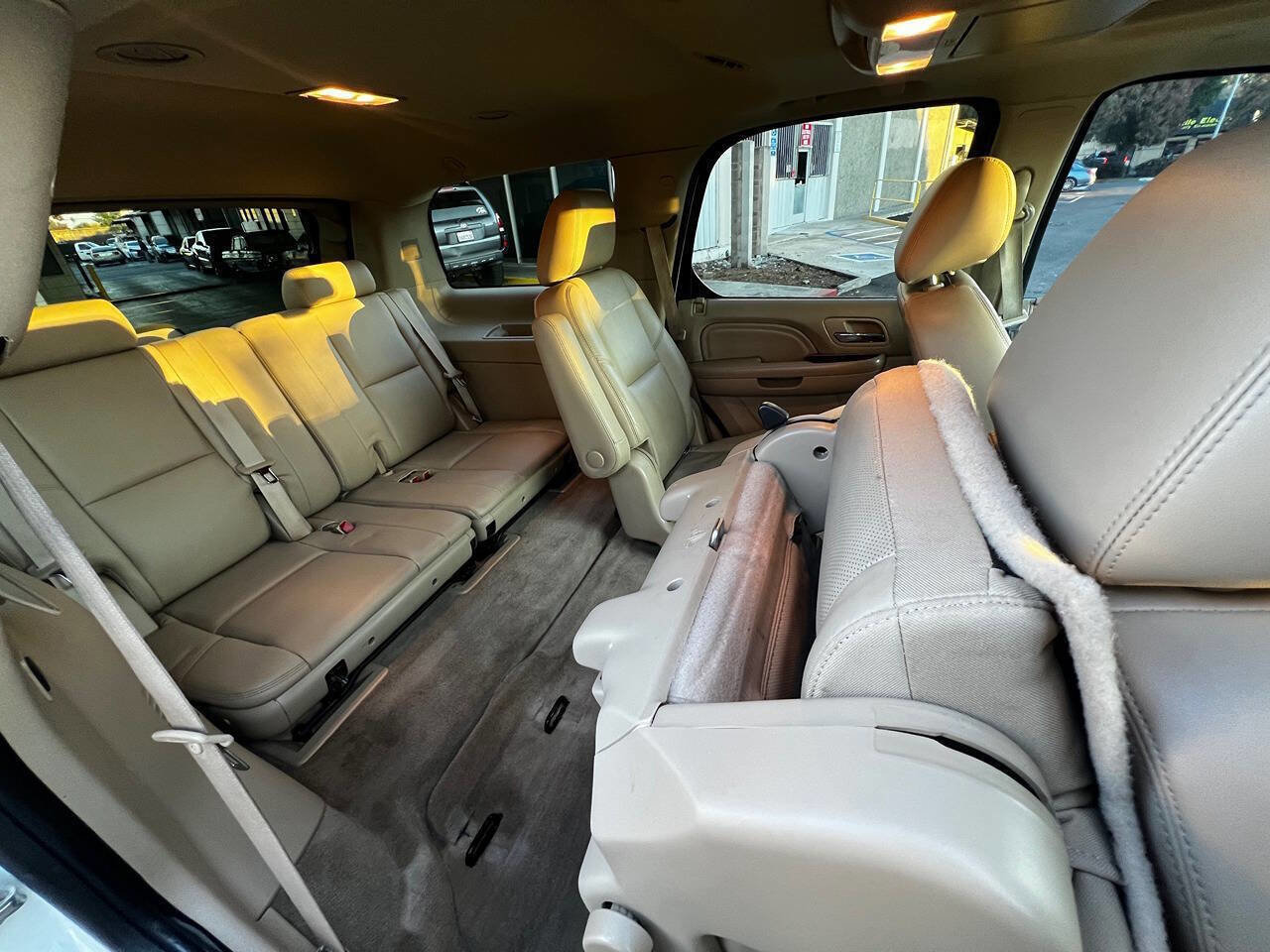 Used 2014 Cadillac Escalade Premium image 20